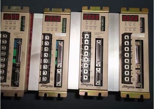 خرید اصلی قطعات SMT 600W JUKI X محور AC Servo Driver E9612721000 تولید آنلاین