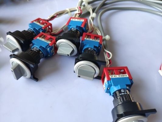 خرید لوازم یدکی KGJ-M668M-001 SMT سوئیچ YAMAHA KGJ-M668M-00X تولید آنلاین